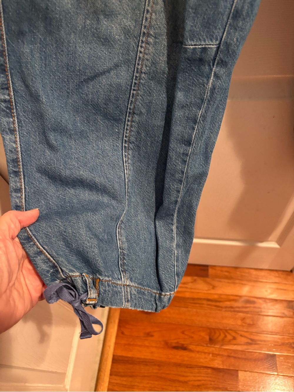 Anthropologie Pilcro Light Blue Distressed Boyfriend Jogger Tie at Ankle Jeans - Picture 7 of 16
